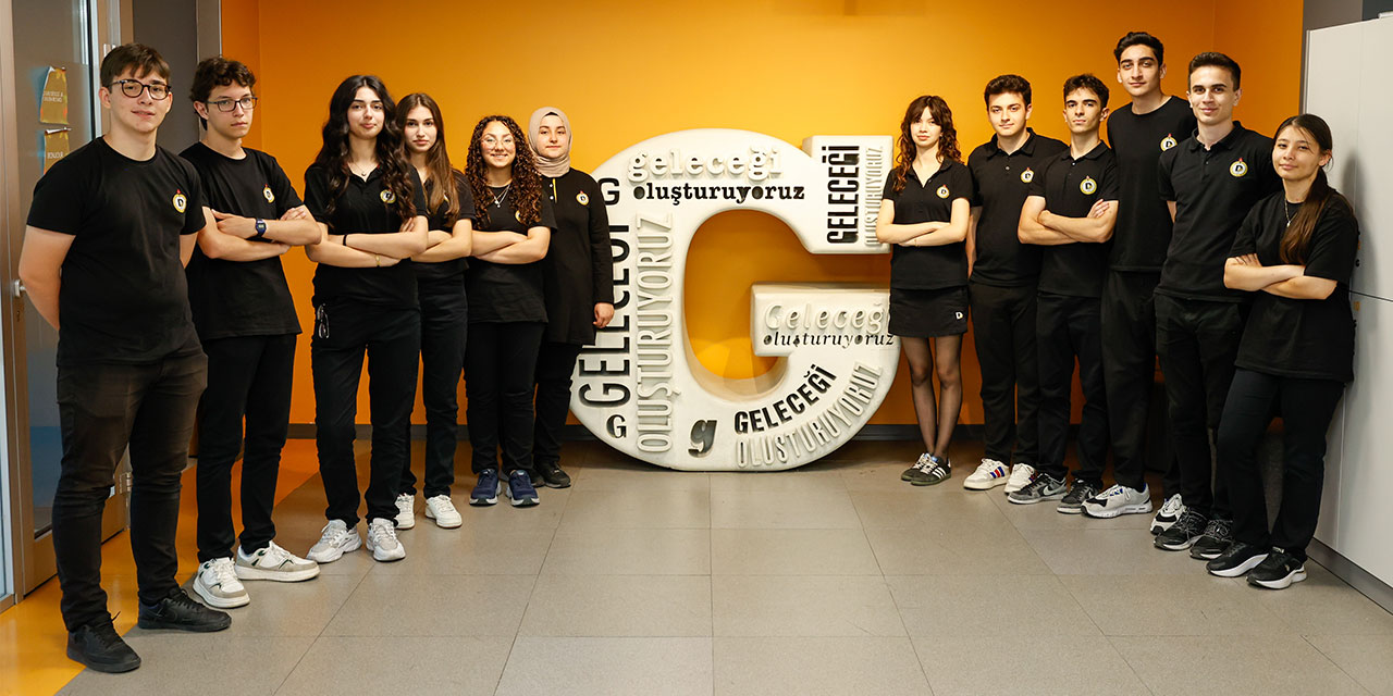 Medya ve teknolojiyi buluşturan eğitim modeli: Demirören Medya ve Teknoloji Lisesi