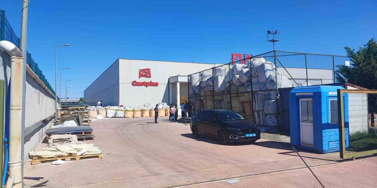 Malatya’da Tabela Üretim Fabrikasında Patlama: Yaralılar Var