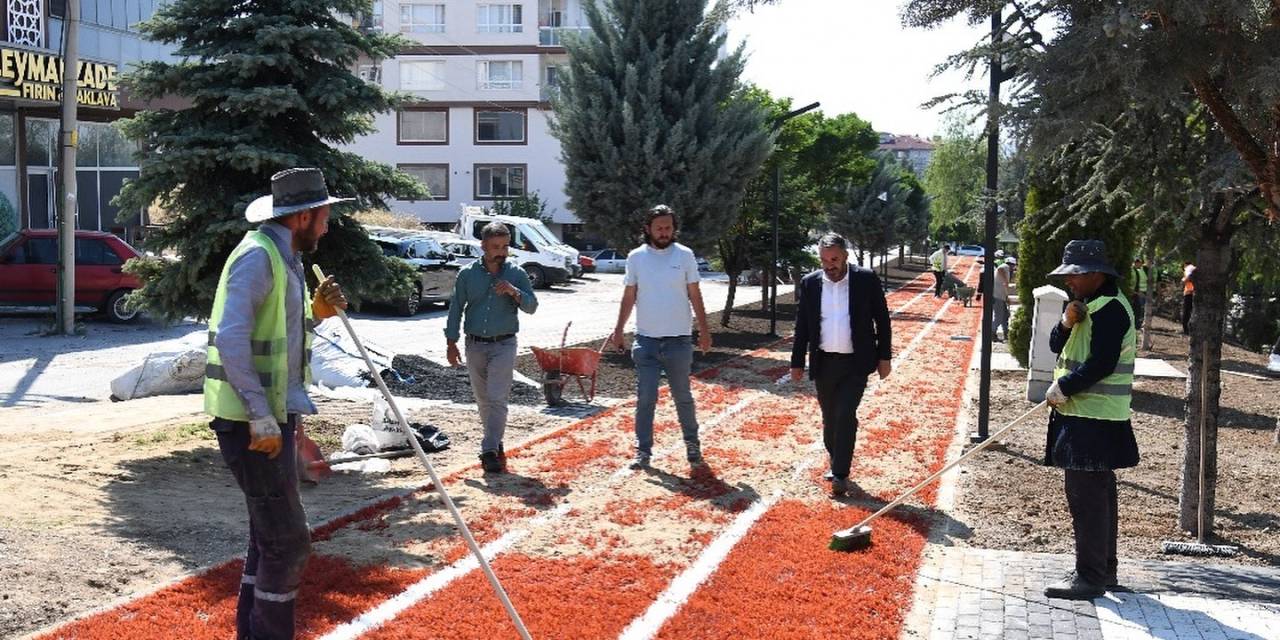 Pursaklar’da Parklar Yenileniyor