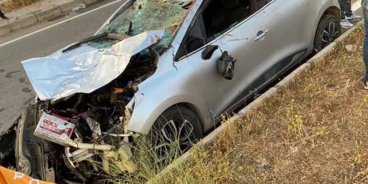 Muş’ta Otomobil İneğe Çarptı, 1 Kişi Yaralandı