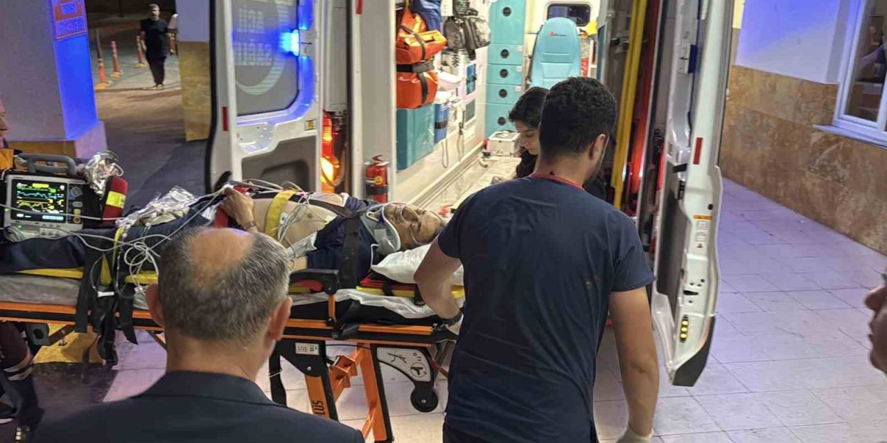 Sivas’ta Trafik Kazası Geçiren Bitlis Eski Valisi Erol Karaömeroğlu Hayatını Kaybetti