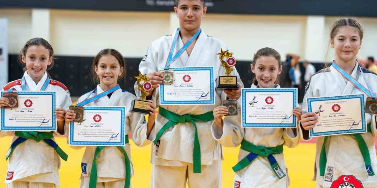 Salihlili Judocular Erel Ve Madan, Mardin’de Şampiyon Oldu