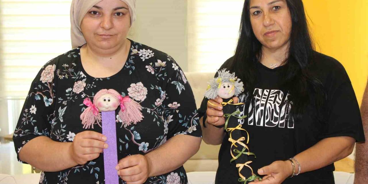Hasta Yakını Kadınlar El İşleri İle Moral Buluyor