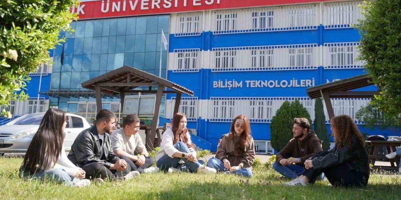 Kbü Bilişim Teknolojileri Myo, Yeni Programlarıyla Dijital Geleceğe Açılıyor