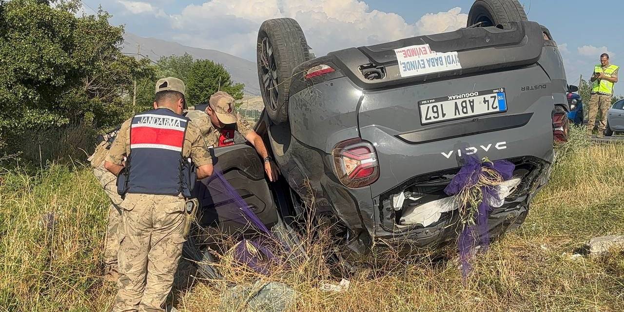 Nişan Dönüşü Erzincan Yolunda Feci Kaza: 1 Ölü, 4 Yaralı