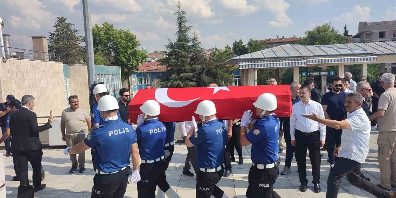 Eski Bitlis Valisi Karaömeroğlu, Ankara’da Son Yolculuğuna Uğurlandı