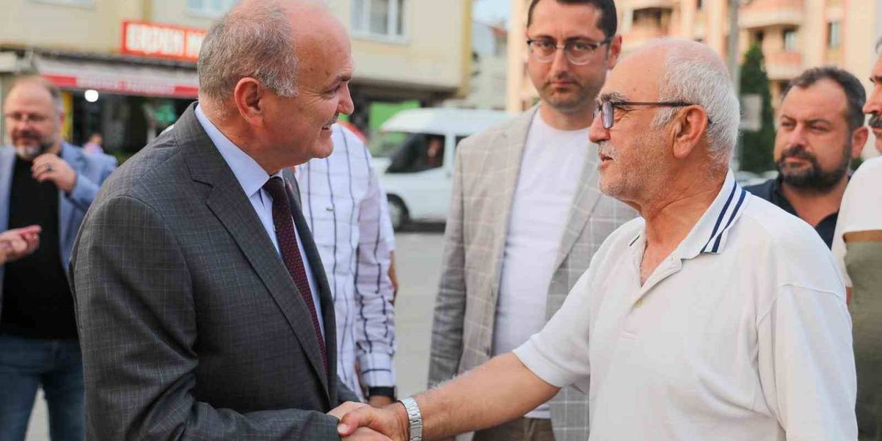 Başkan Özlü: "Siyaset Hizmet İçin Yapılır"