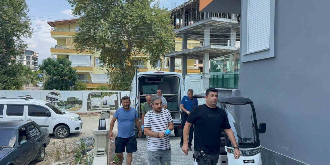 62 Yaşındaki Adam, Evinde Misafir Ettiği Arkadaşı Tarafından Ölü Bulundu