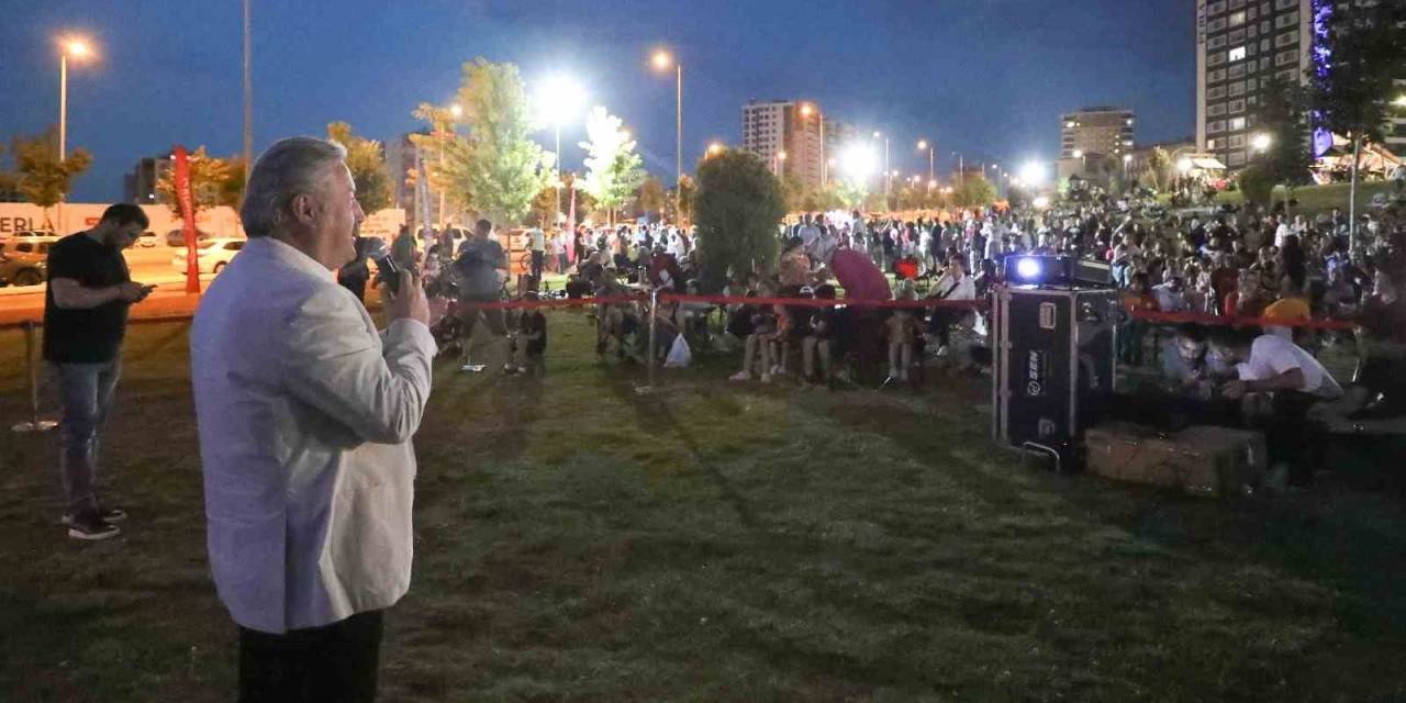 Başkan Palancıoğlu; Sinema Günleri’nde Vatandaşlarla Bir Araya Geldi