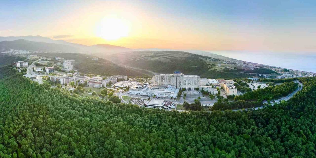 Omü’ye Yökak’tan 5 Yıllık Tam Akreditasyon