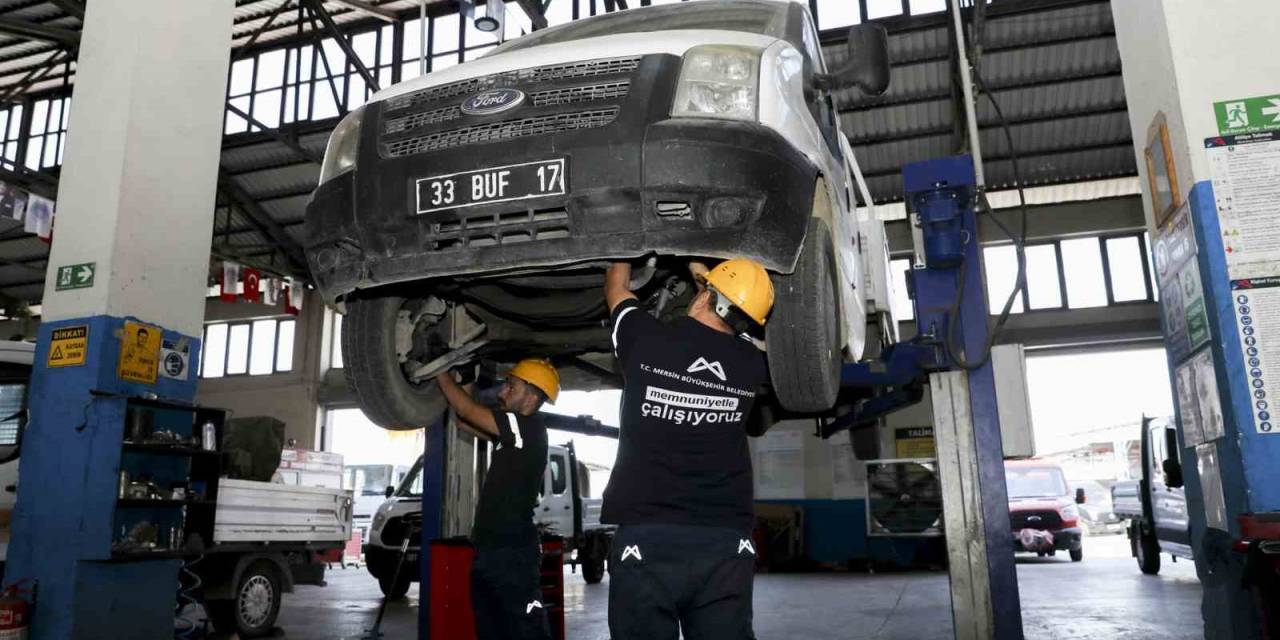 Mersin’de Belediye Araçları Kendi Atölyelerinde Onarılıyor