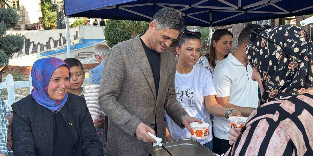 Mhp Aliağa İlçe Teşkilatından Aşure Hayrı