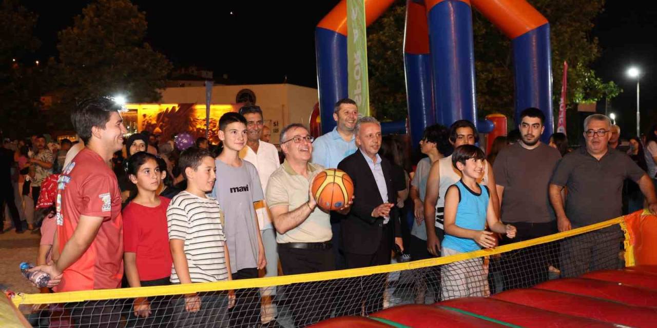 Başkan Özdoğan: "Hacılar’da Çocuklarımıza Spor Dolu Bir Yaz Yaşatıyoruz"