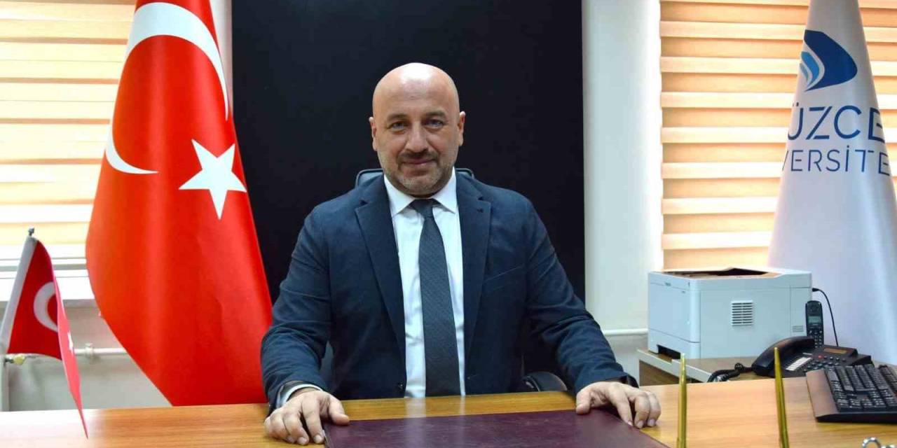 Başhekimi Cengiz Tuncer Profesörlük Unvanı Aldı