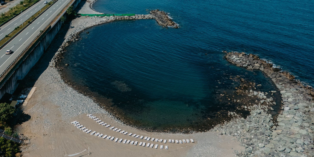 Ardeşen Kadınlar Plajı Yaz Sezonuna Merhaba Dedi