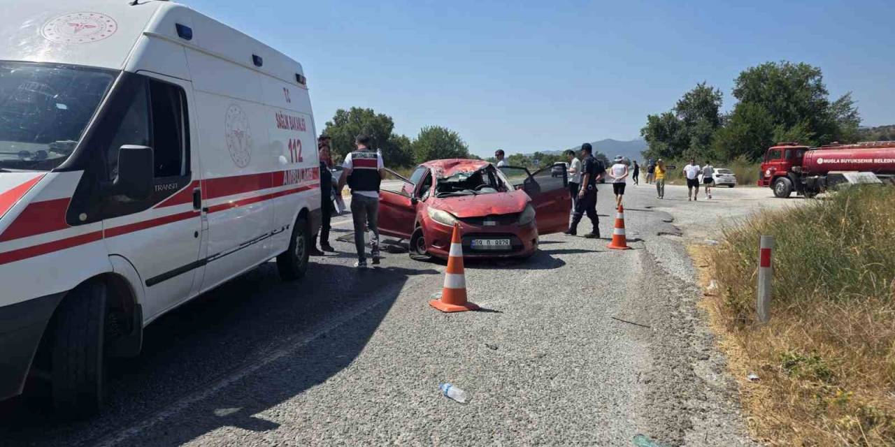 Didim Belediyesi Kültür Müdürü Kaza Yaptı: 14 Yaşındaki Kızı Hayatını Kaybetti