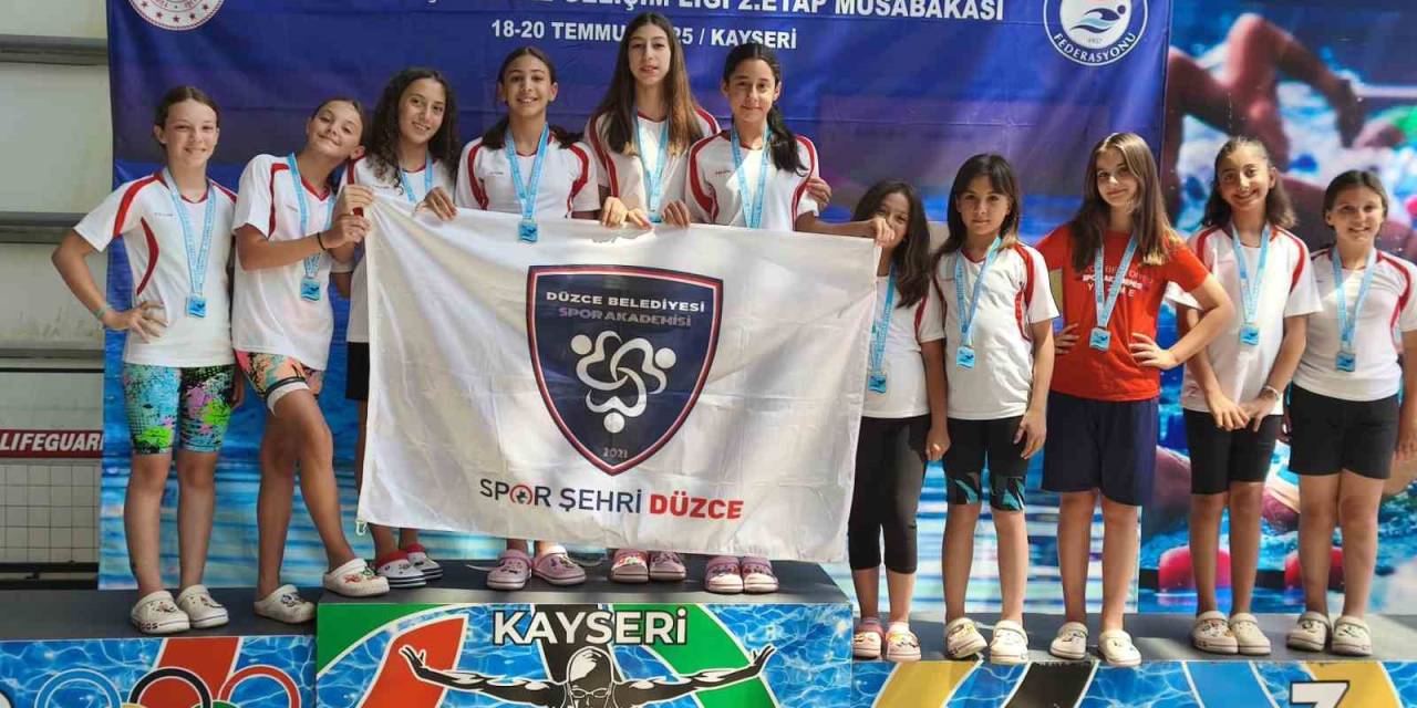 Yüzme Takımından Bir Başarı Daha