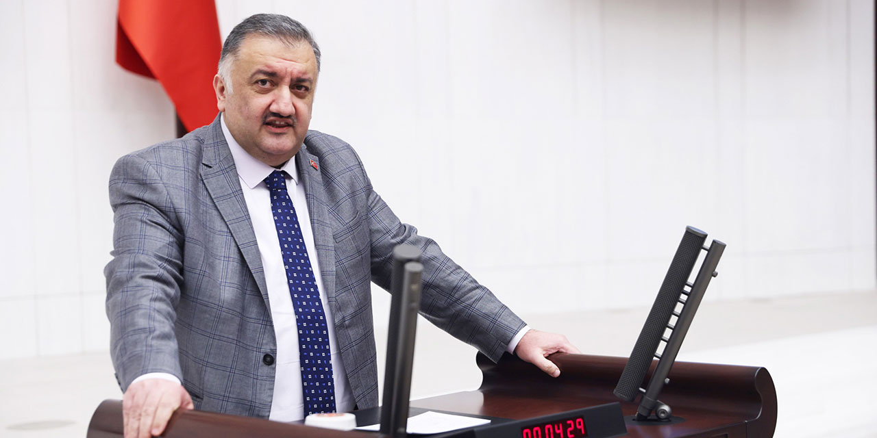 Karal: Siyasallaşmış mezhepçilik, cemaatçilik, ırkçılık taassubuna yenik düşmüş bir İslam dünyasından çözüm çıkmaz