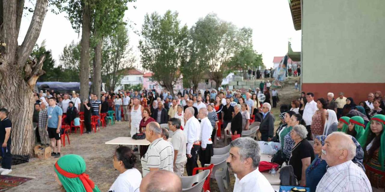 Selçik Köyü’nde Sarı Dede Sultan’a Vefa