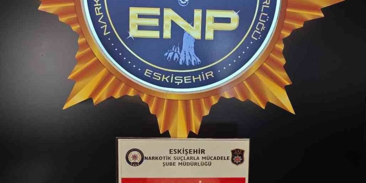 Eskişehir Polisi 1 Kilo Kokain Ele Geçirdi