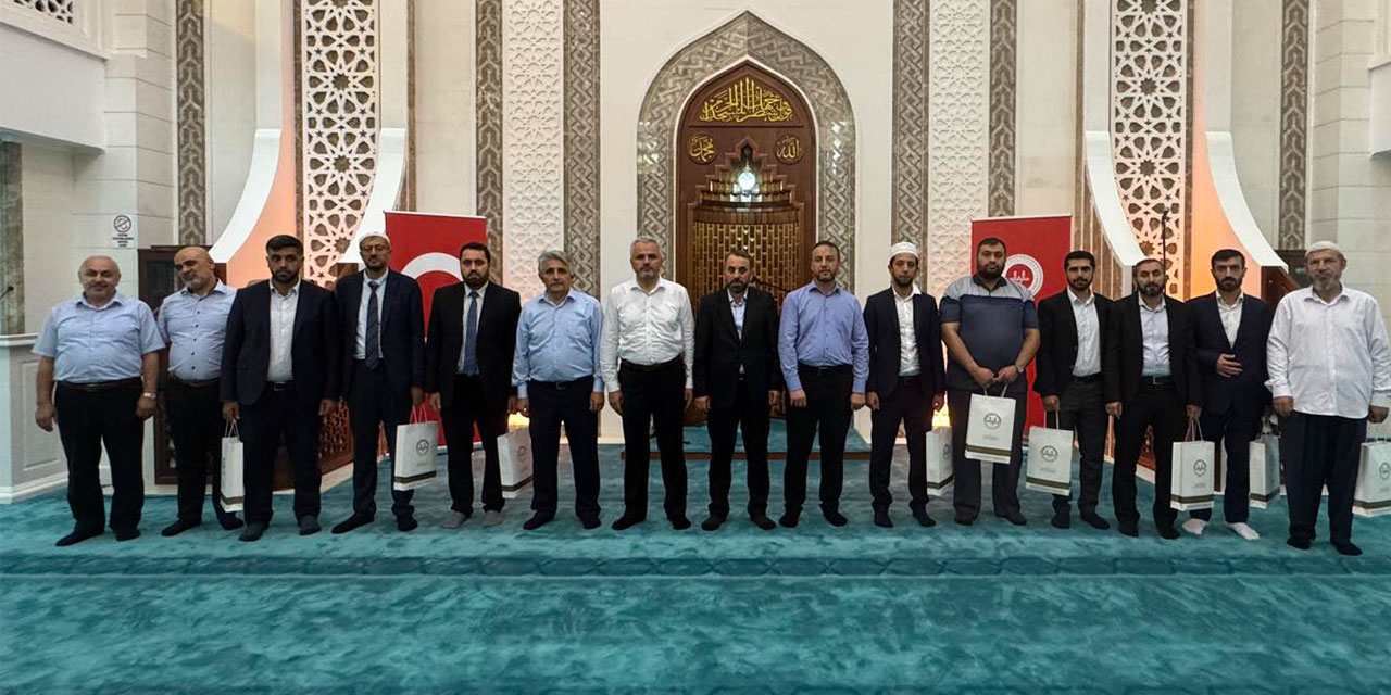 Ayet-Hadis Ezberleme Yarışması Karadeniz Bölge Finali Rize’de Yapıldı