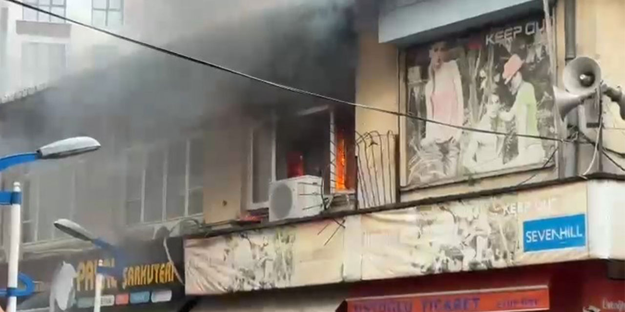 Rize’de elektrik dağıtım şirketinin ofisi yandı