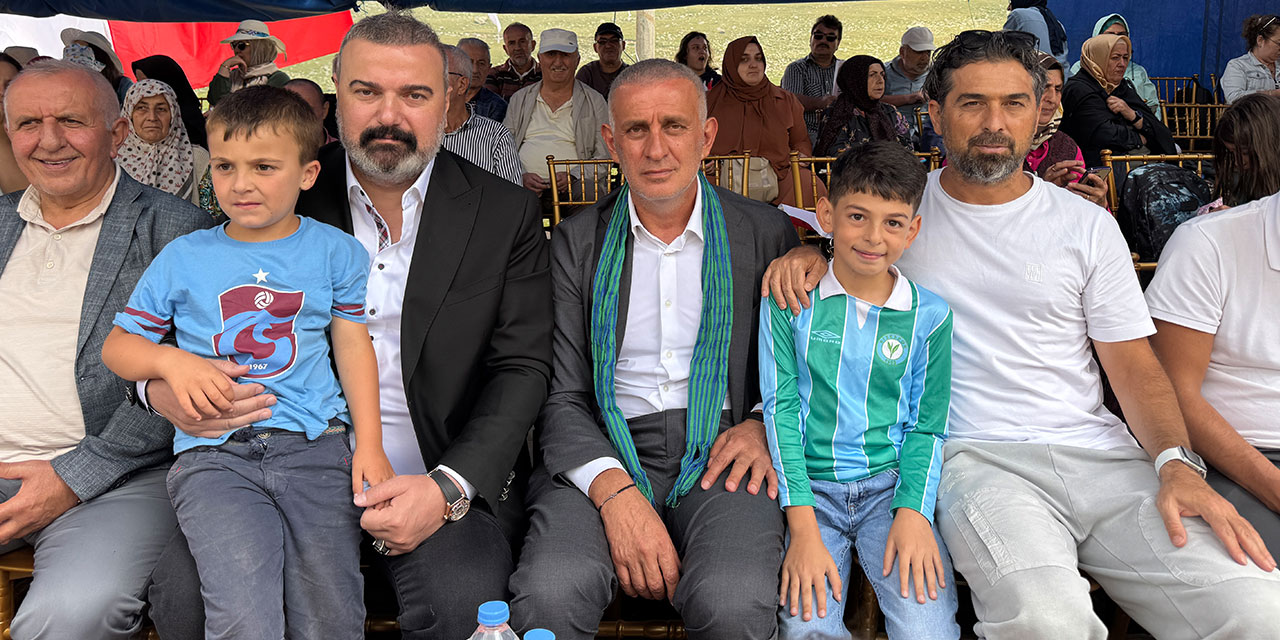 TFF Başkanı Hacıosmanoğlu: "Çaykur Rizespor ile kardeşliğimiz ömür boyu sürsün"
