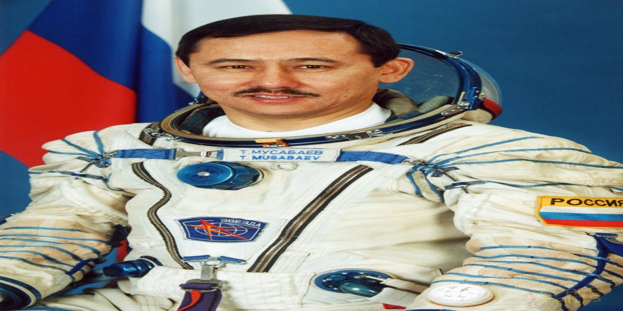 Üç kez uzaya çıkan Kazak kozmonot Musabayev hayatını kaybetti
