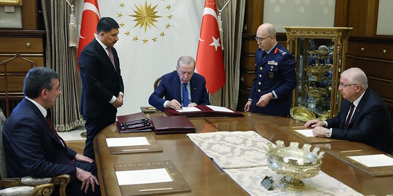 YAŞ kararları açıklandı: Genelkurmay Başkanlığına Orgeneral Selçuk Bayraktaroğlu atandı