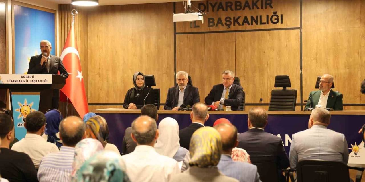 Bakan Bak: "Terörsüz Türkiye" Süreci, Türkiye’nin Dört Bir Yanında Anlatılacak"