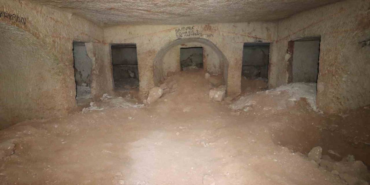 Şanlıurfa’da Bulunan Kaya Mezarı Kayıt Altına Alındı