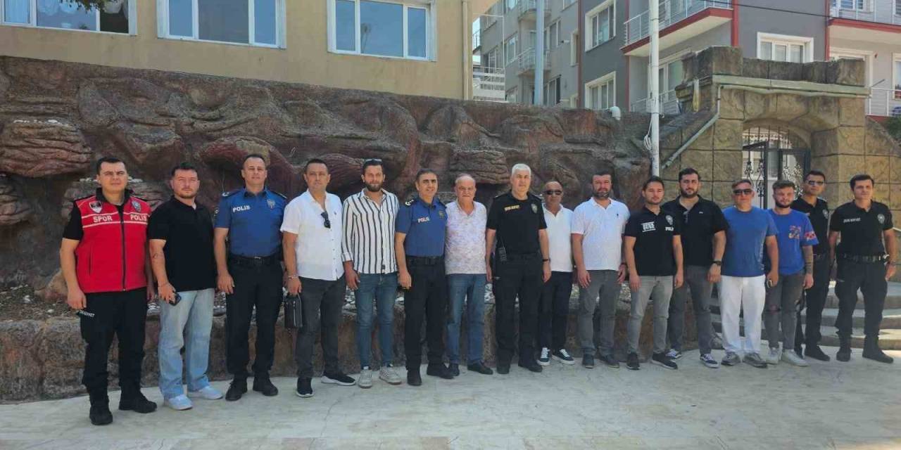 Bandırmaspor Taraftarı Ve Emniyet El Ele Centilmenlik Vurgusu Yaptı