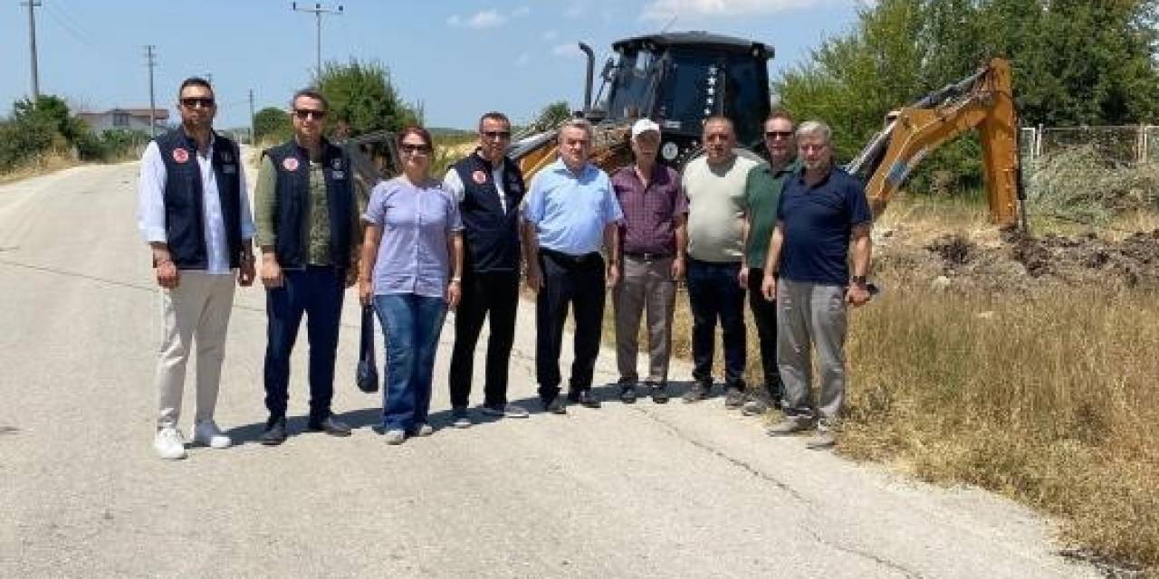 Kaymakam Öztürk, Kandilli Köyü’ndeki Altyapı Çalışmalarını Yerinde İnceledi