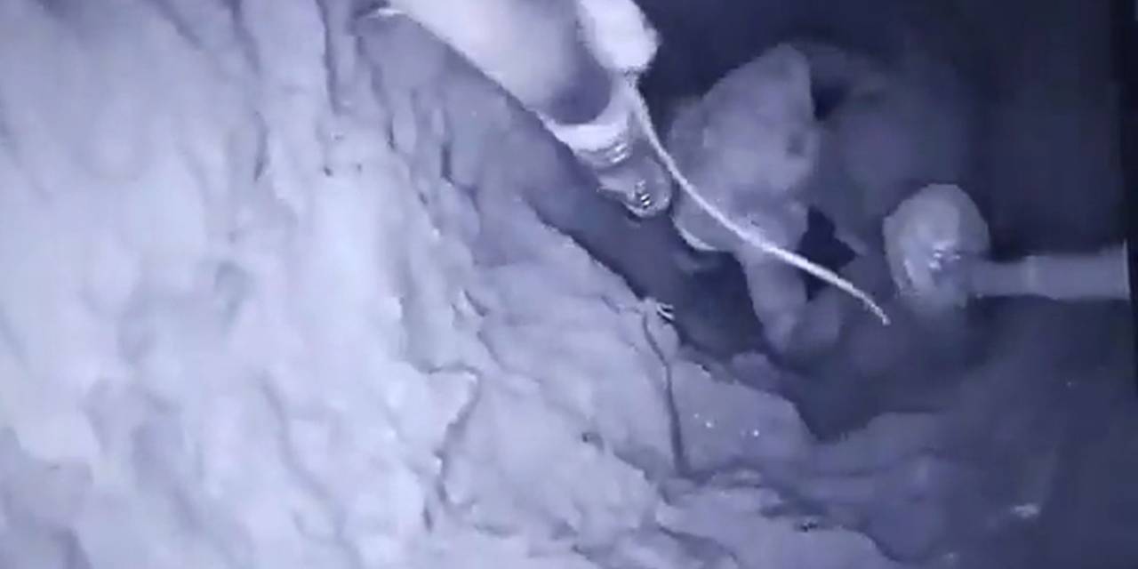 Suriye’de Kuyuya Düşen Çocuk Kurtarılarak Tedavi İçin Şanlıurfa’ya Getirildi