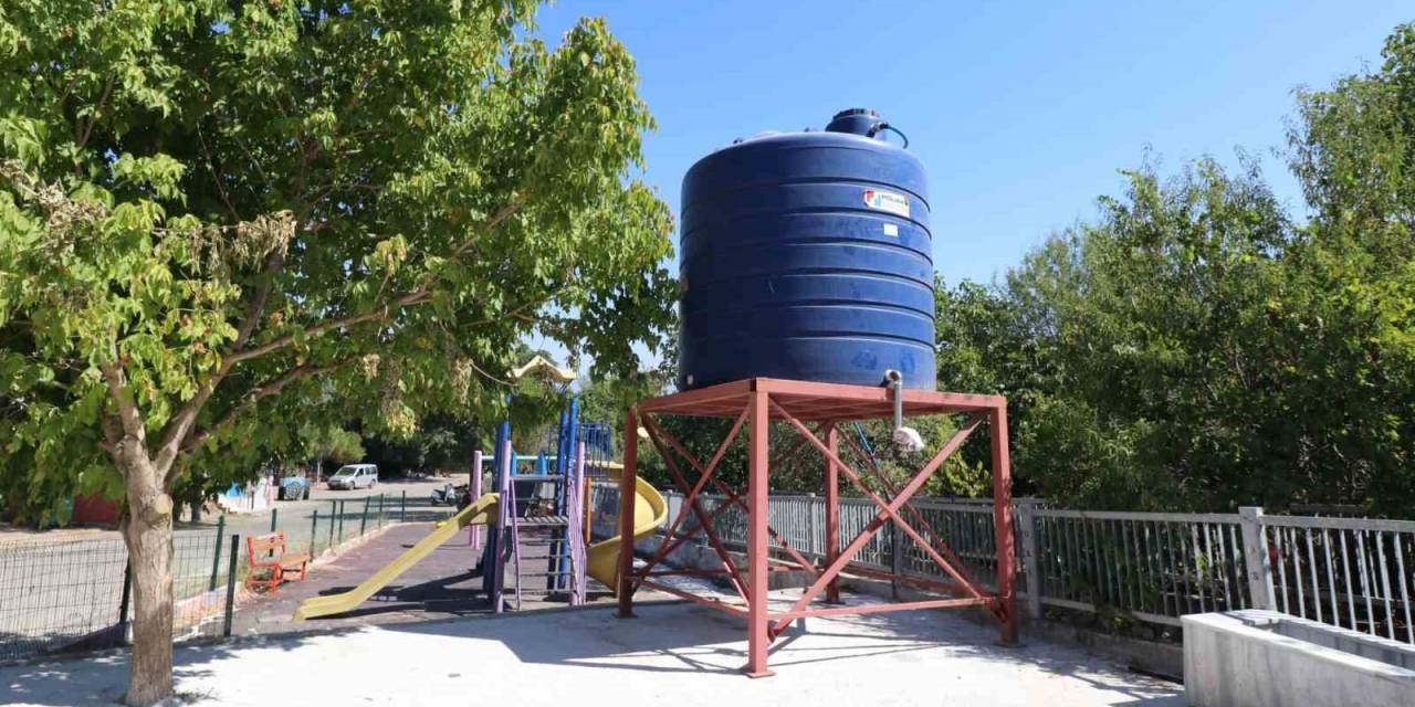 Ekipler Turgutlu’nun Dört Bir Yanında Çalışıyor