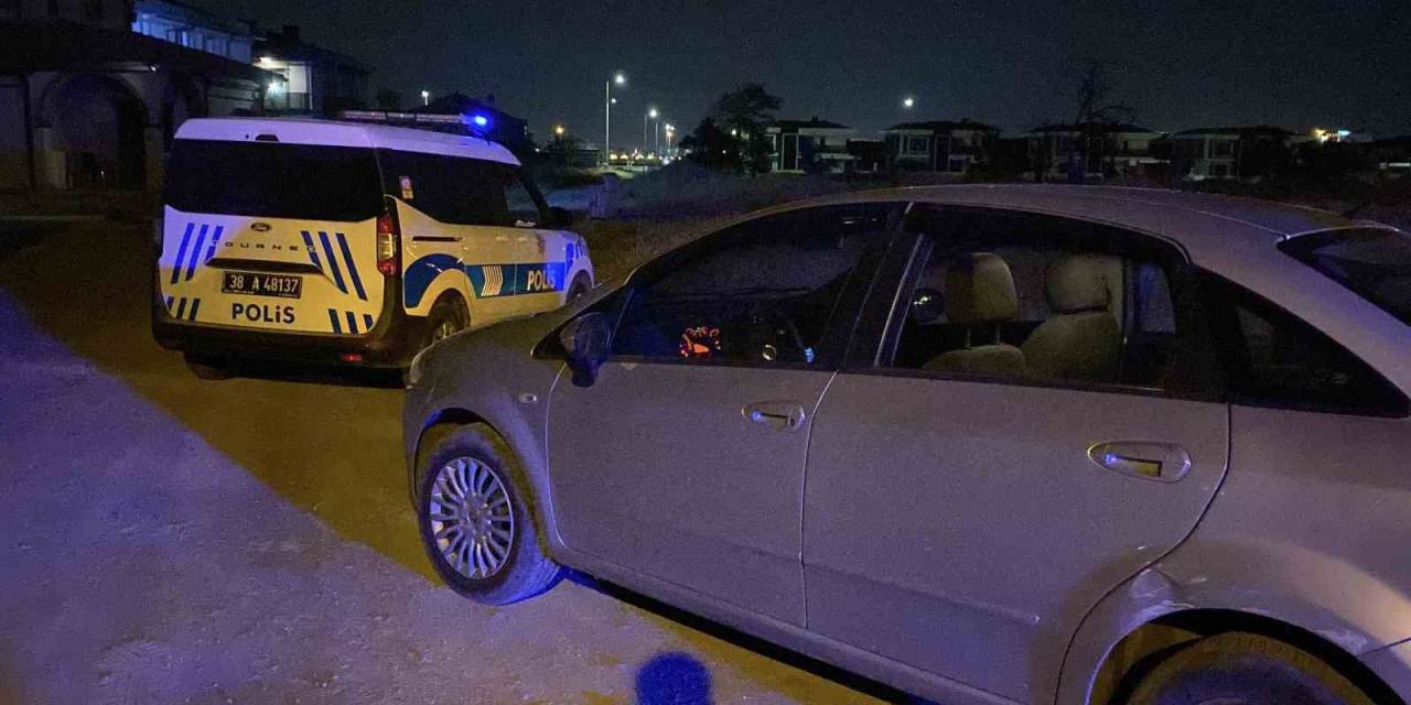Yaşı Küçük Ehliyetsiz Sürücü Kovalamaca Sonucu Yakalandı