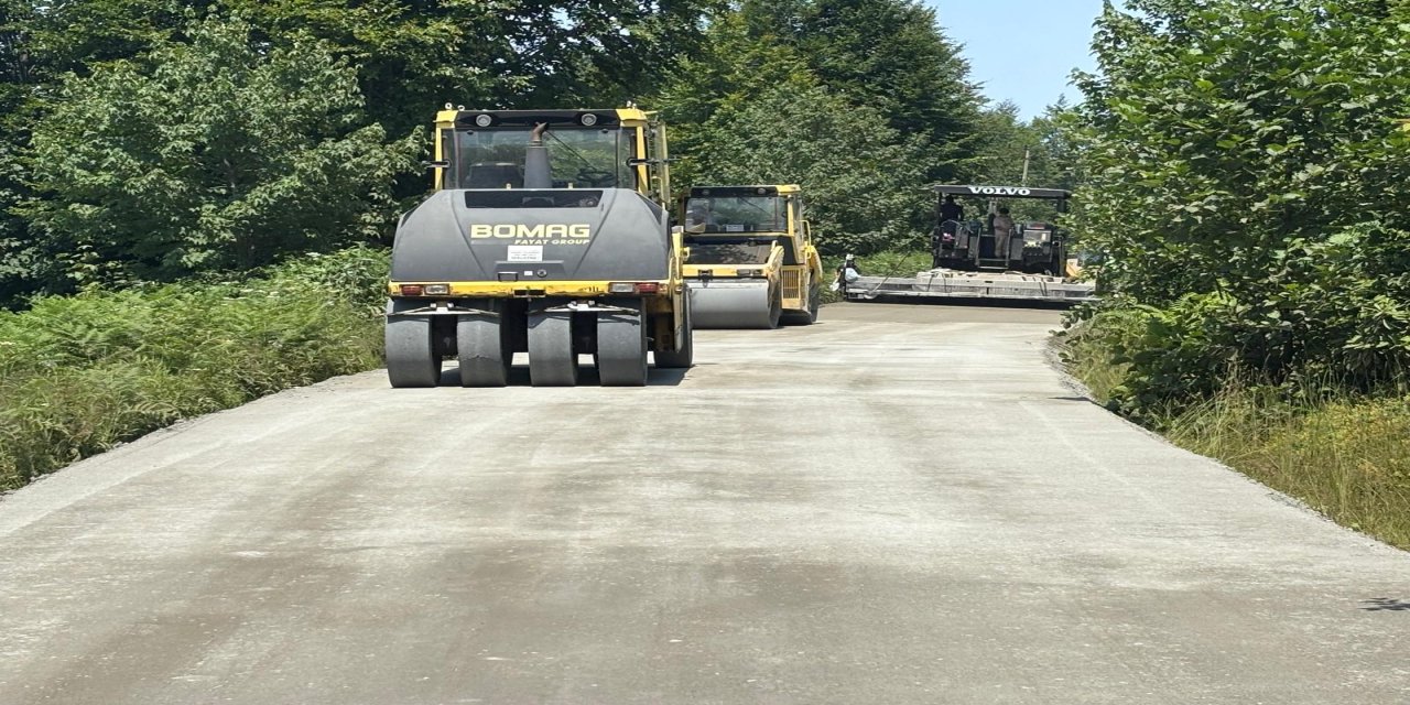 Karadağ Grup Yolunda Toprak Yol Tarih Oluyor
