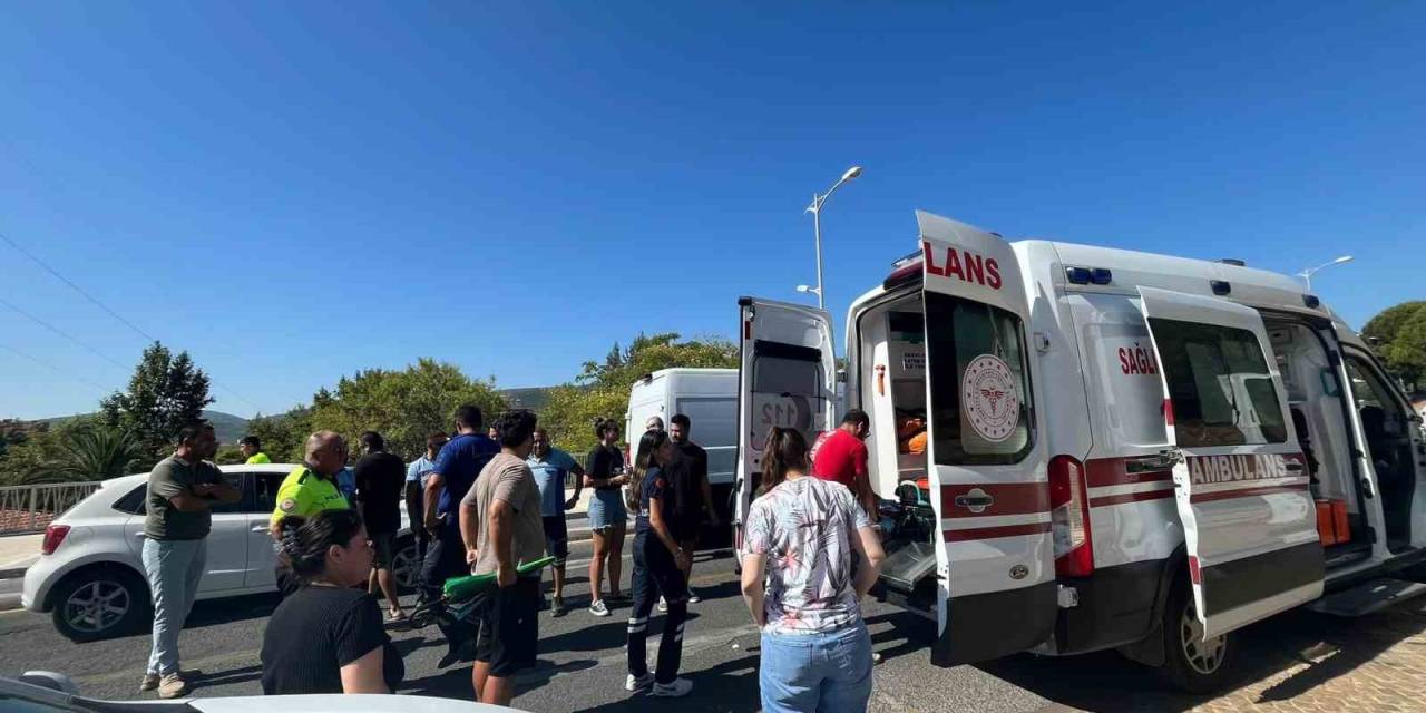 Minibüs Yayaya Çarptı: 1 Yaralı