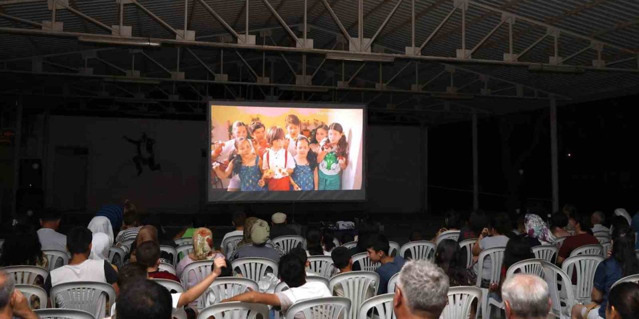 Menteşe Belediyesi Açık Hava Sinema Geceleri Başladı