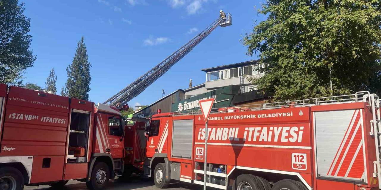 Beykoz’da Çatı Katında Çıkan Yangın Korkuttu