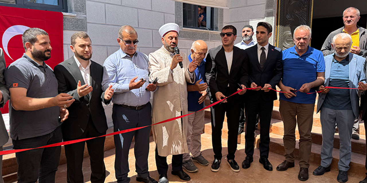 Eskice Köyü Camii Dualarla İbadete Açıldı