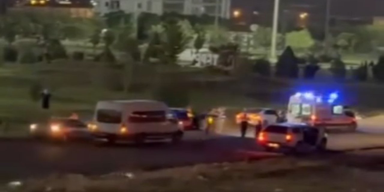 Mardin'de park halindeki otomobilde başından vurulmuş halde ölü bulundu