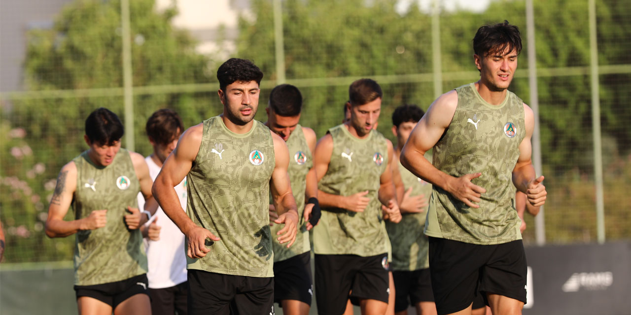 Alanyaspor’un Çaykur Rizespor ilk 11’i açıklandı