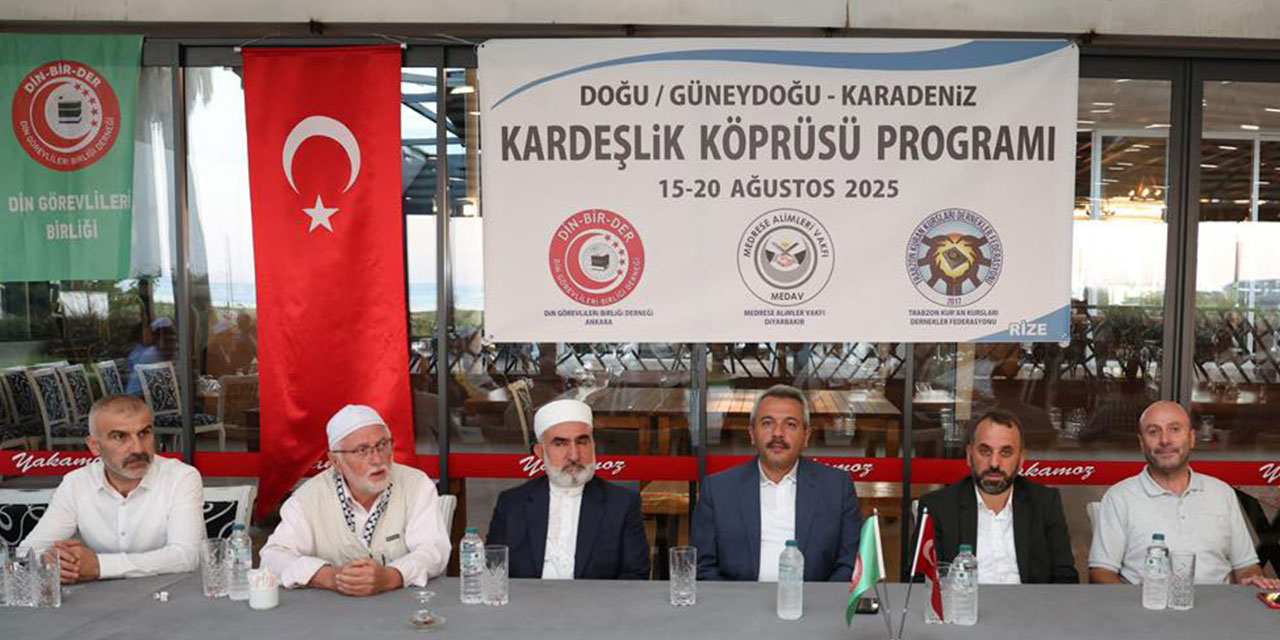 Rize'de 18. "Kardeşlik Köprüsü" Programı Düzenlendi