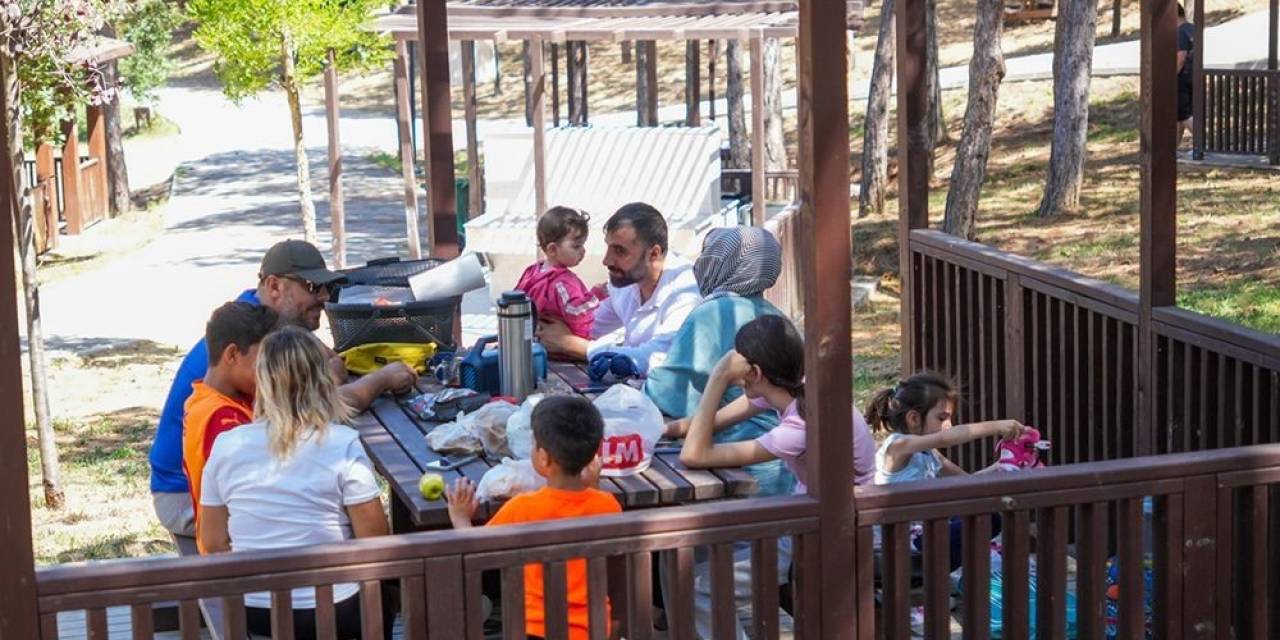 Gaziosmanpaşa Millet Bahçesi Yeniden Vatandaşların Hizmetine Açıldı