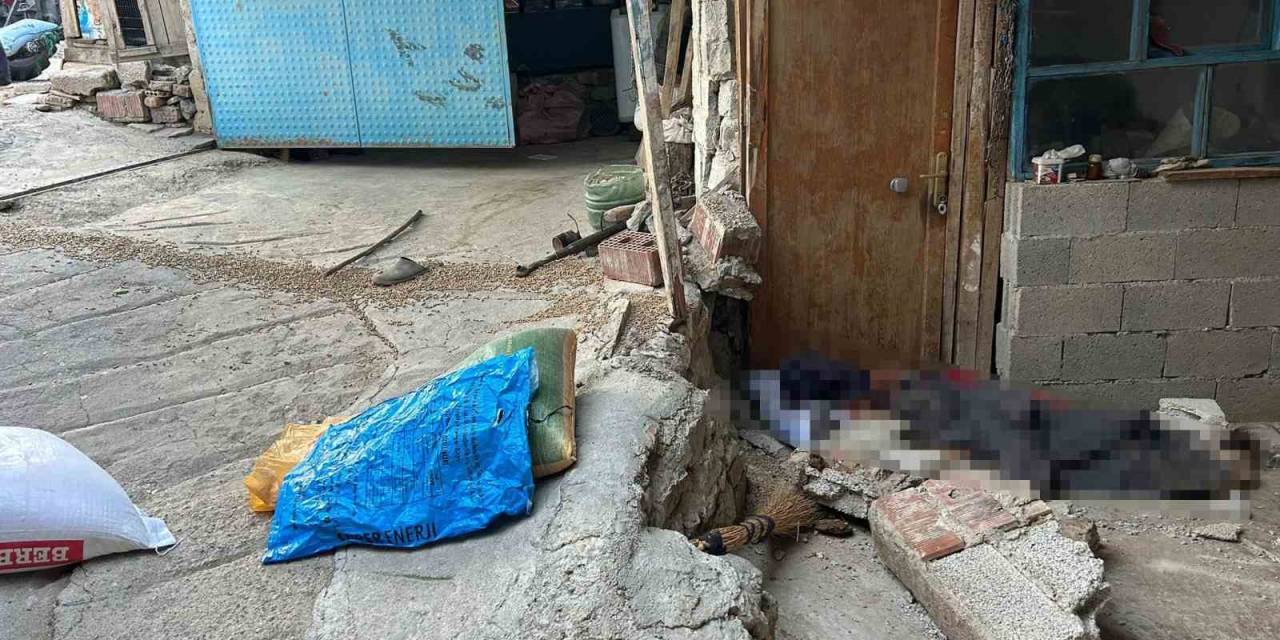 Burdur’da Traktör Geri Kaydı Altta Kalan Yaşlı Kadın Hayatını Kaybetti