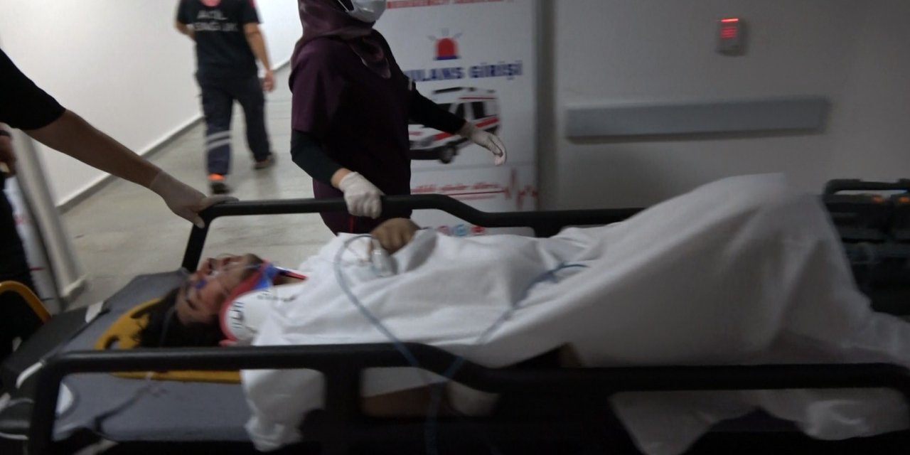 Tamir sırasında 5’inci kattan zemine çakılan asansör kabinindeki 2 işçi yaralandı