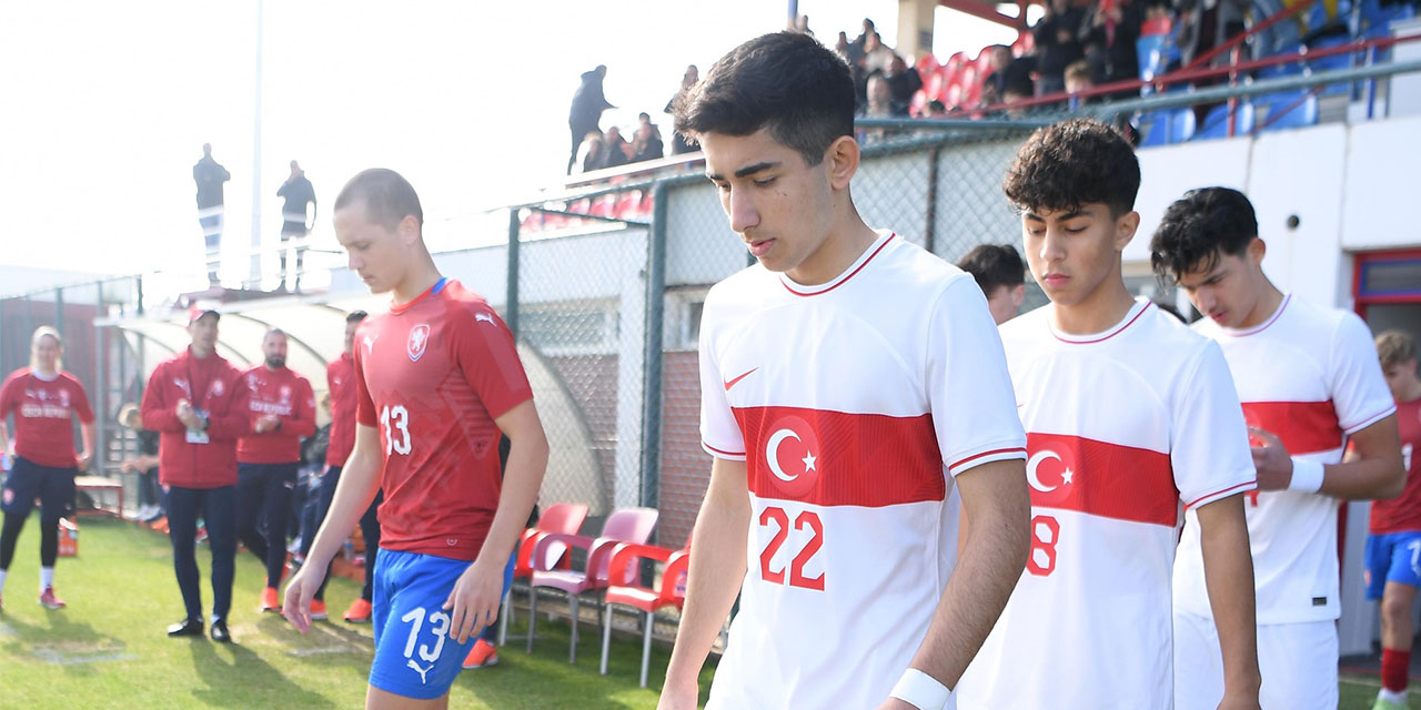 Çaykur Rizesporlu Genç Yıldız Emir Bora Çoban, Milli Takıma Çağrıldı