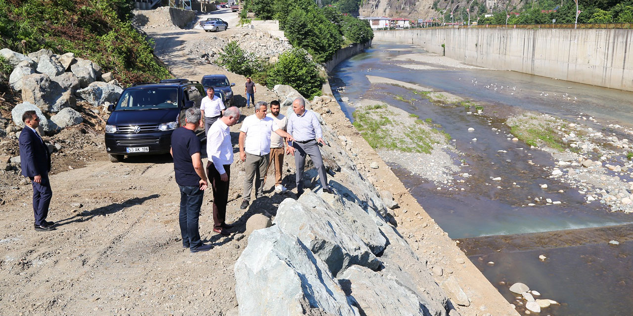 Rize Belediye Başkanı Metin Hayvan Bakım Merkezini Ziyaret Etti