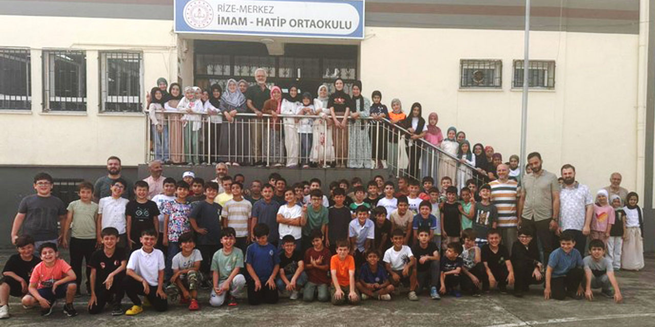 Rize'de Hafızlık Projesi Öğrencileri Yaz Dönemi Eğitimlerini Tamamladı